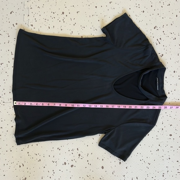 💘 HARLOWE & GRAHAM - KEYHOLE DARK GRAY MODAL SHIRT - Picture 8 of 8